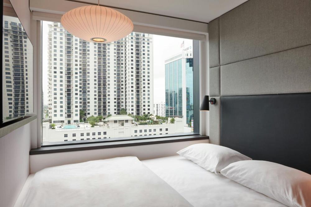 King Room - High Floor interior